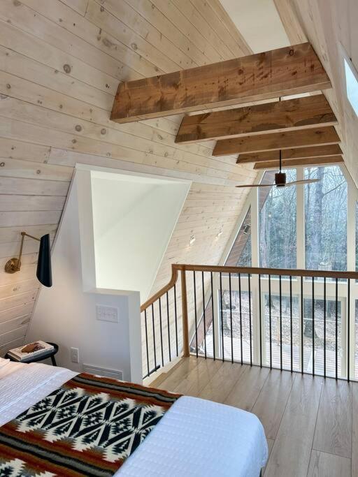 Fox Ridge-Black Alder Lodging Logan Exterior photo